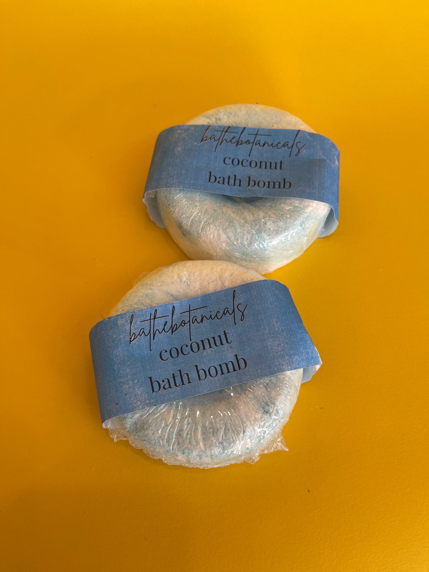 Coconut Doughnut bath bomb (allergen free)