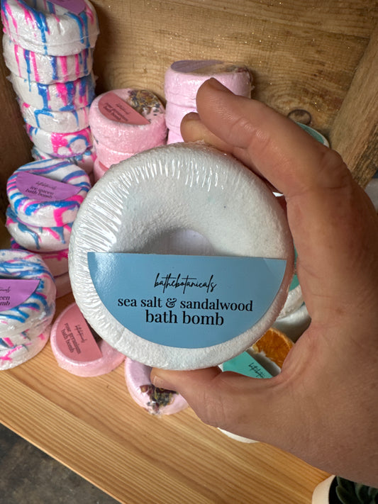 Sea Salt and Sandalwood Doughnut bath bomb