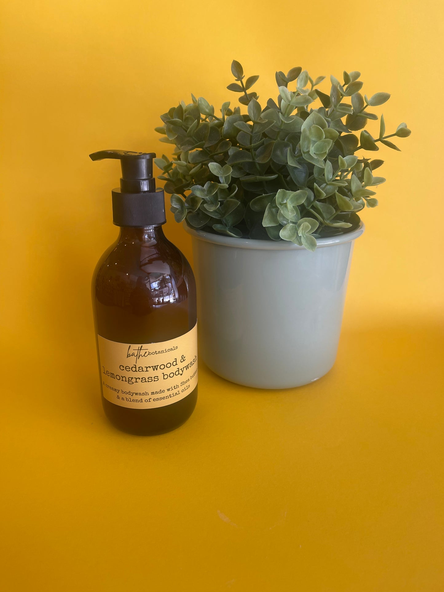 Cedarwood & Lemongrass Botanical Bodywash