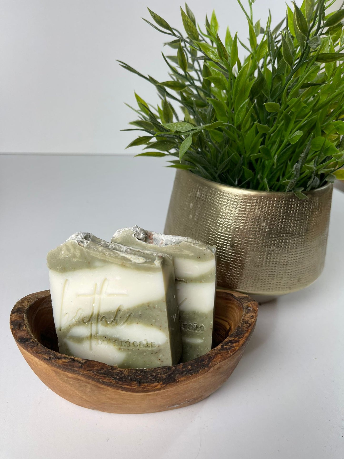 Sea Kelp & Pink Salt soap